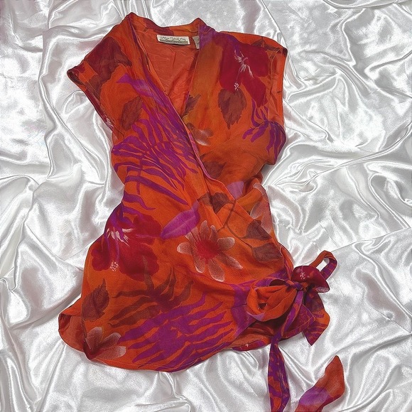 New York City Design Co. Tops - y2k Wrap Top Orange Excellent 100% Silk Tropical Floral Sleeveless Blouse L